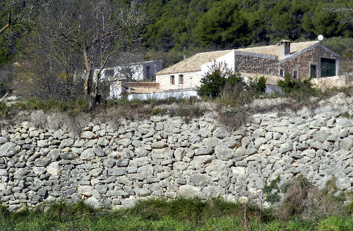 Les Rutes del Centre: L’Alt de la Barcella (les Talaes) – Onil (FdC 26) 13.12.15 4 2 Rutes Centre Alt Barcella Talaes Onil